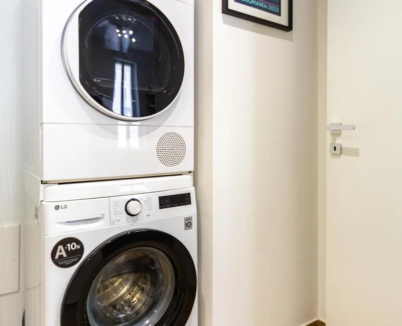 Michouse Suite 55Mq M3 8 Minuti Dal Duomo Milan 0*,  Italy